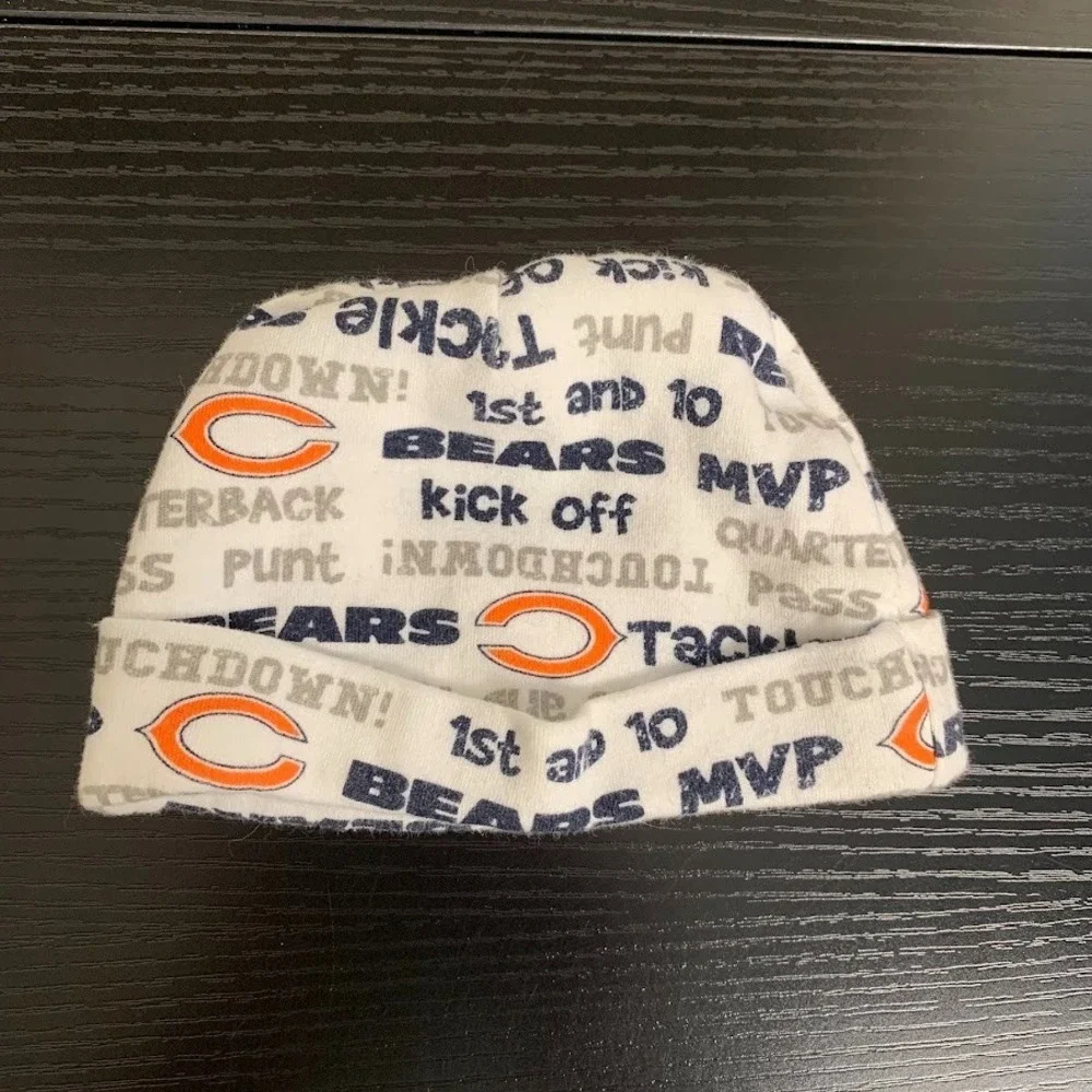 Chicago Bears Football‎ NFL Team Baby Hat and Bib 0-6 Months